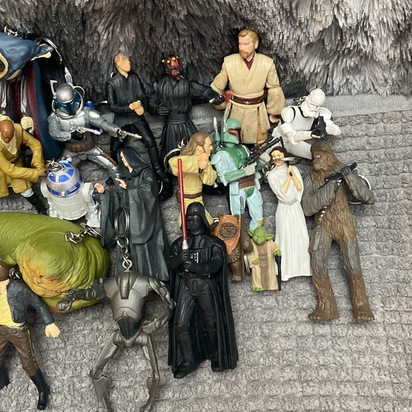 25 Star  Wars Keychain Action Figure Collection - Picture 3 of 16